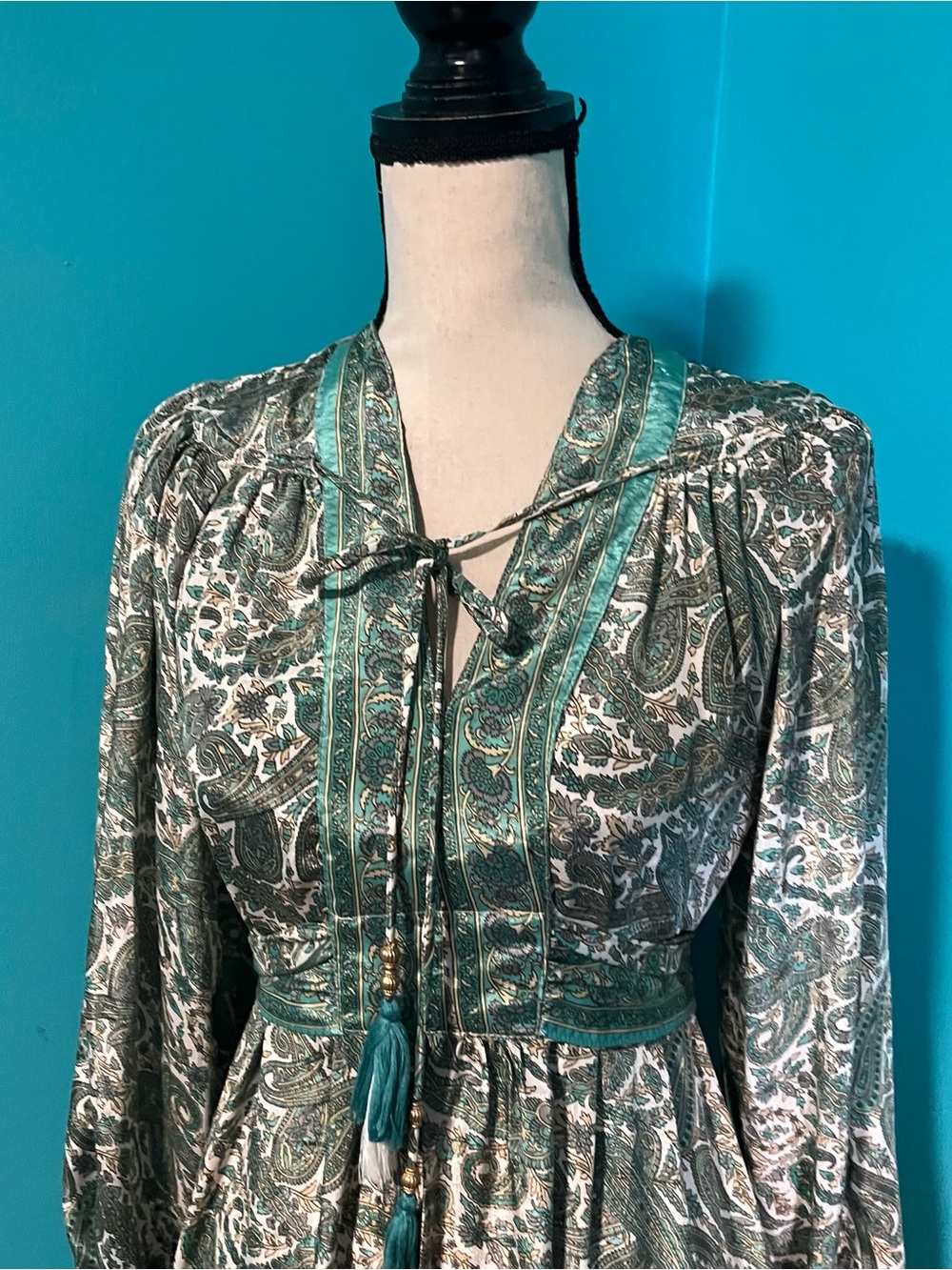 Pahiesa Formentera OS Green Print Long Sleeve Tie Back Handmade Silk Dress - Picture 2 of 8